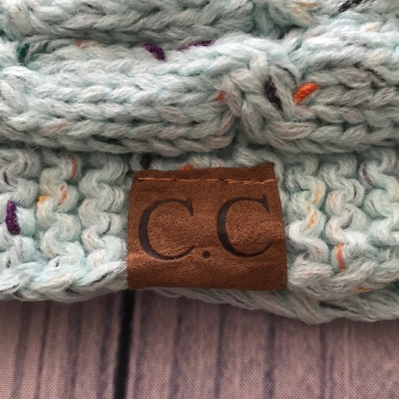 ✅2x Host Pick✅ C.C Knitted Headband Ear Warmers - Picture 3 of 4